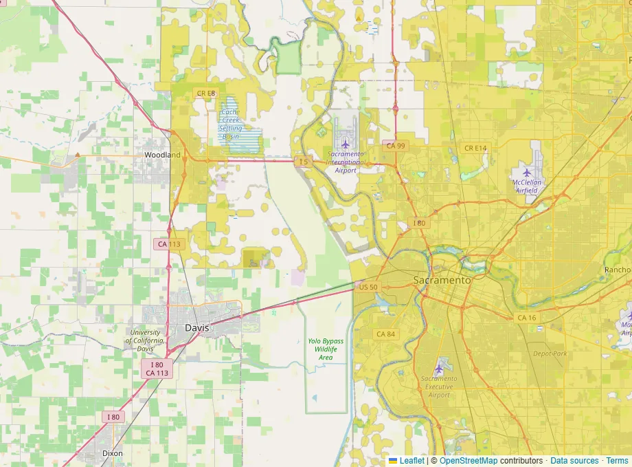 Map of Sacramento and Davis, California, with yellow shading over Sacramento and its suburbs east of the river, and Davis and the farmland to the west unshaded.